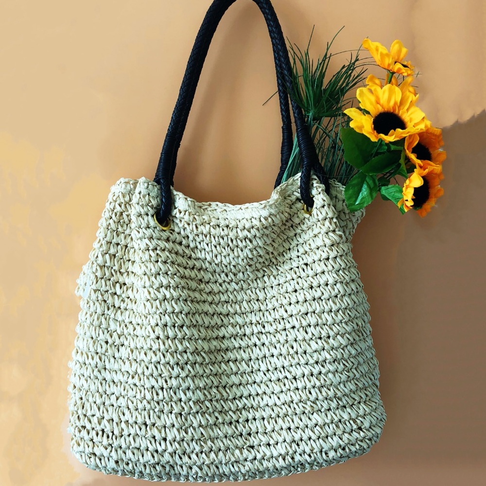 Trendy Ivory Rattan/Straw Bag